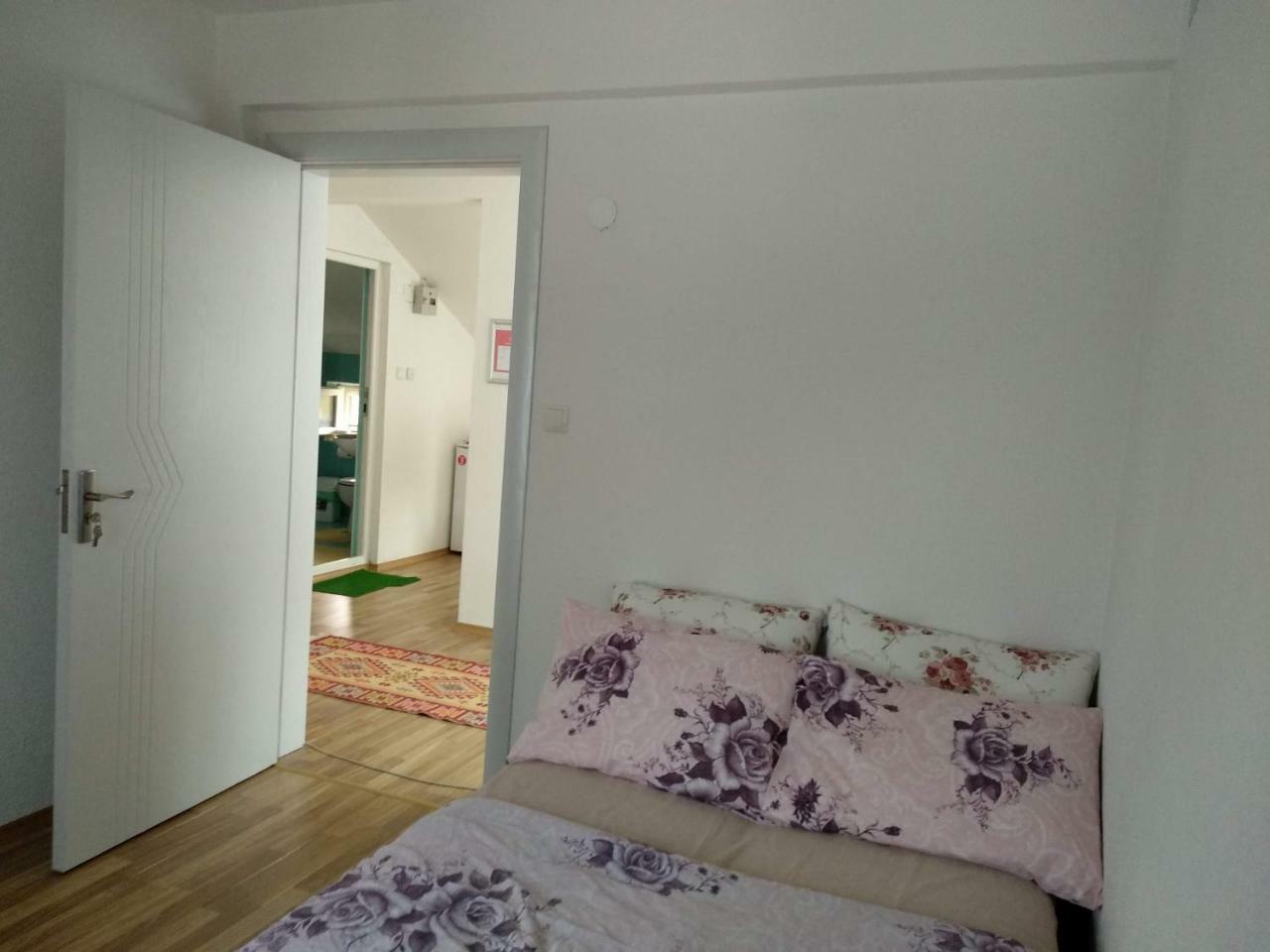 Family House Near Motorway 6 Guests 3 Bedrooms Veles Eksteriør billede